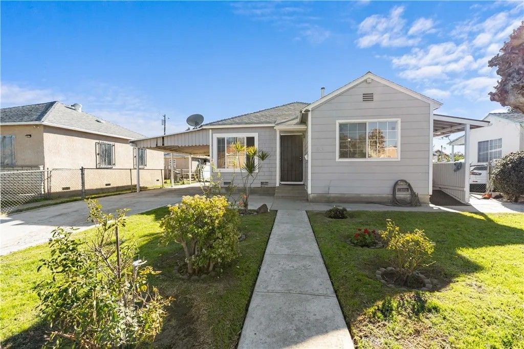 Photo of 243 E E. Olive Street, San Bernardino, CA 92410 (MLS # IG26006589)