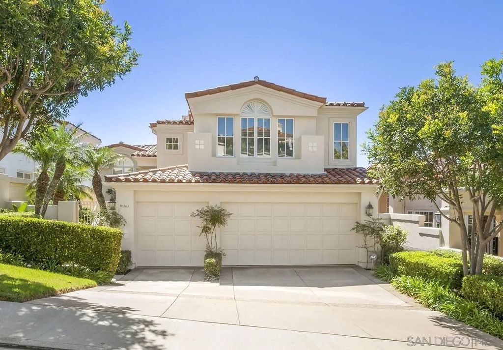 Photo of 1363 Caminito Batea, La Jolla, CA 92037 (MLS # 250040630)