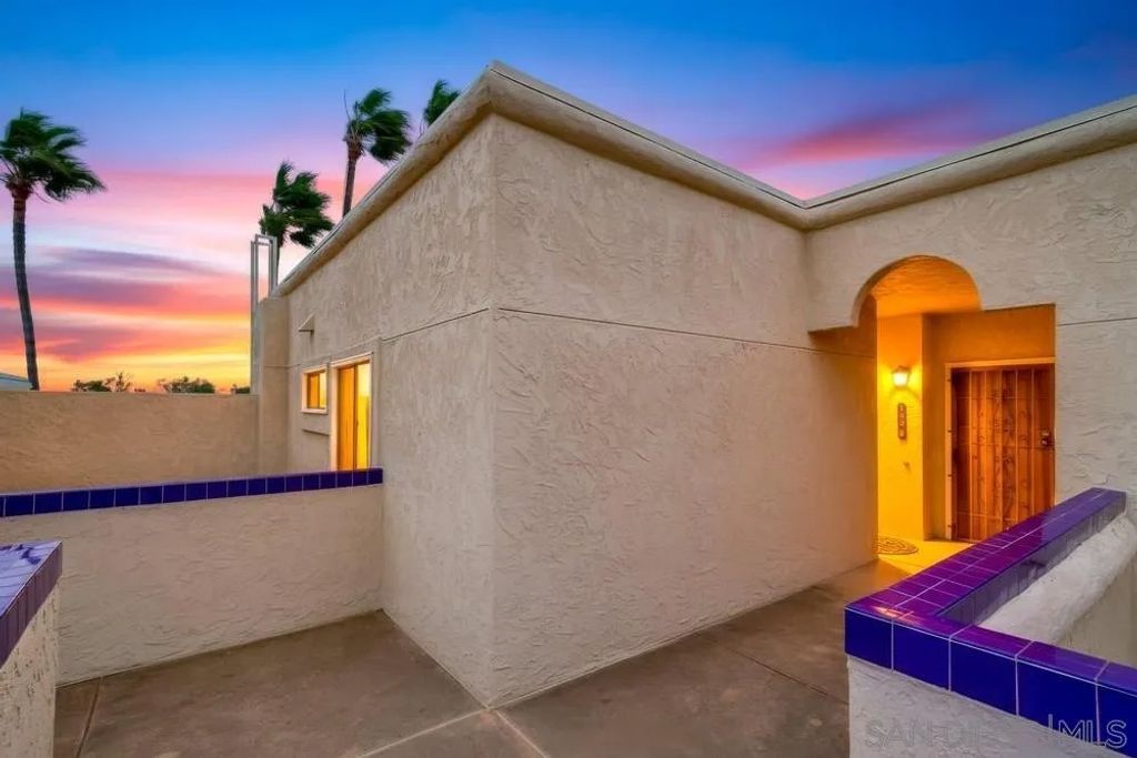 Photo of 12122 Royal Birkdale Row #403, San Diego, CA 92128 (MLS # 250041700)