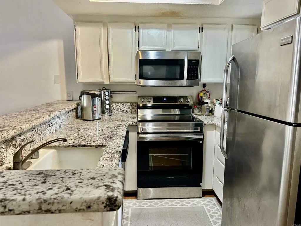 9260 Towne Centre Drive 23