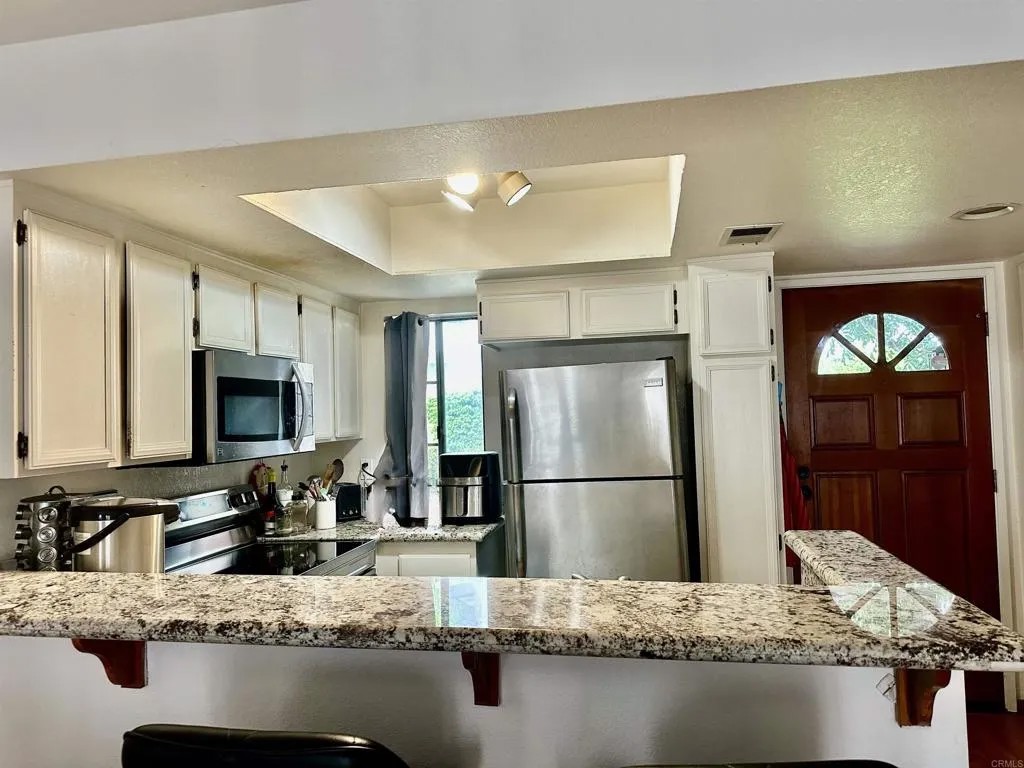 9260 Towne Centre Drive 23