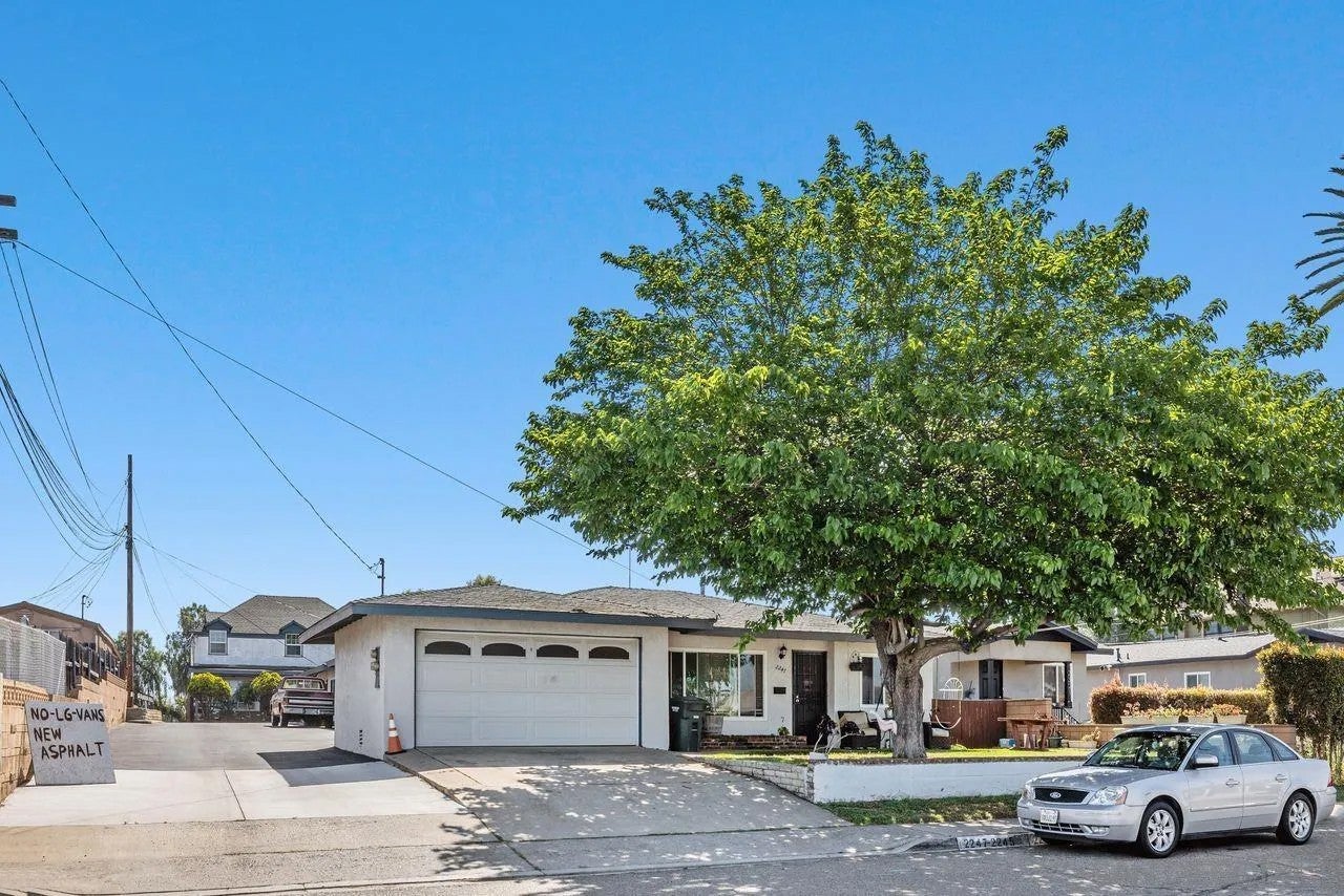 2247 Prospect 2247 Prospect