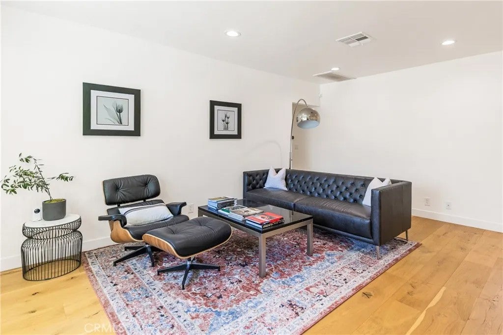 205 Laurel