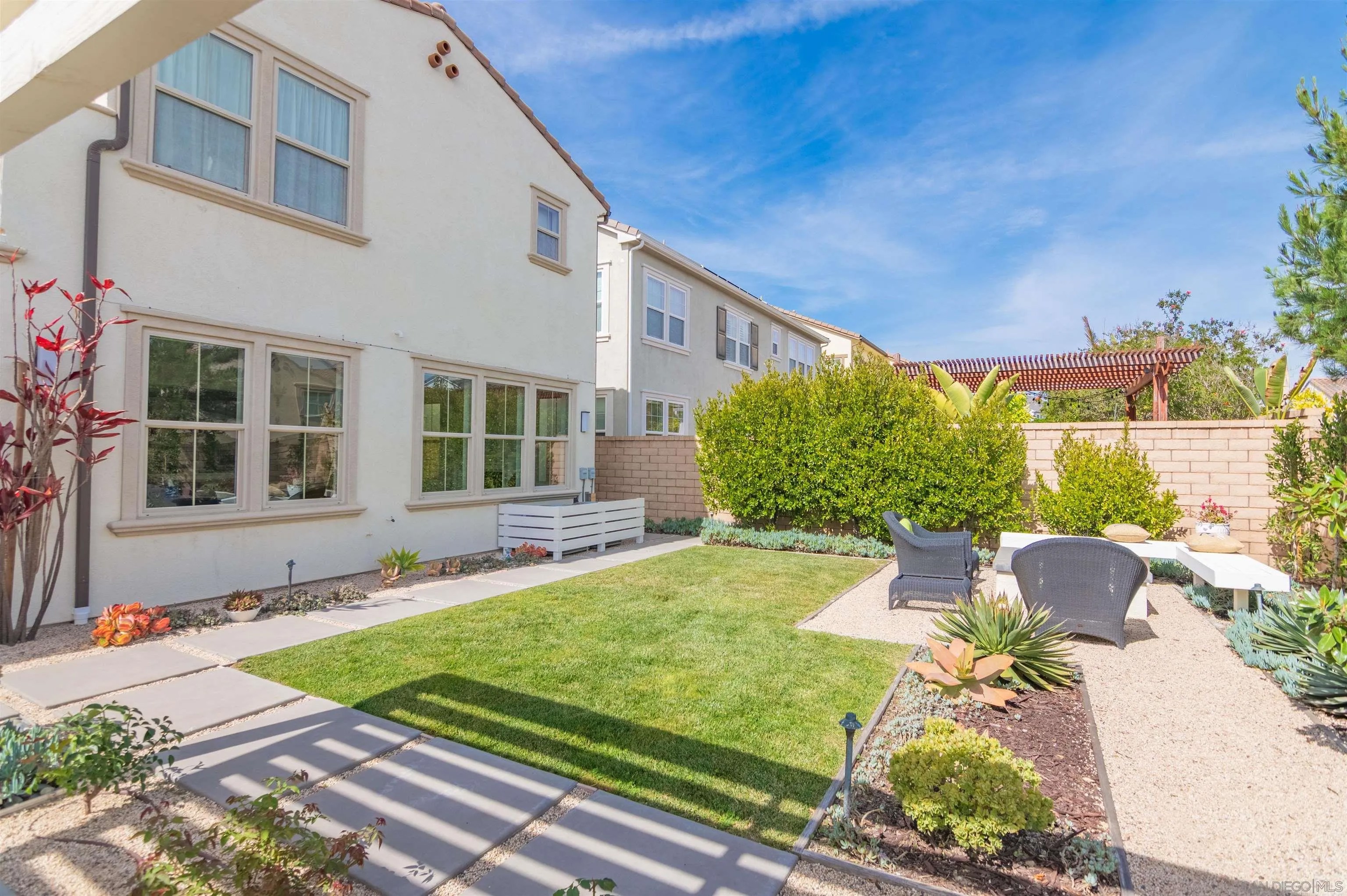 6263 Sagebrush Bend Way