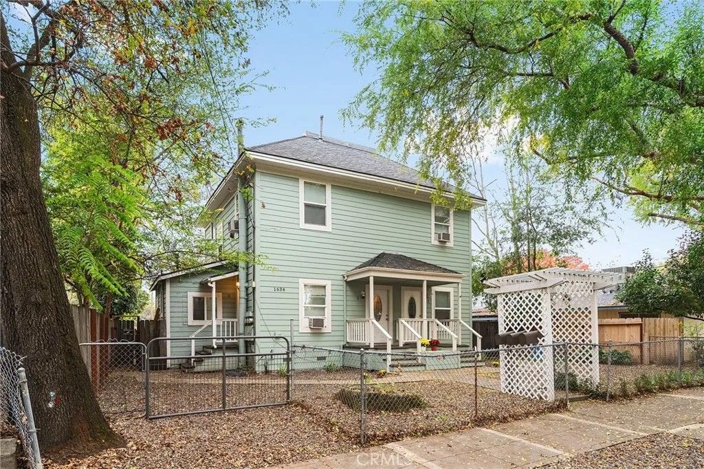 Photo of 1636 Pine St, Oroville, CA 95965 (MLS # SN25272862)