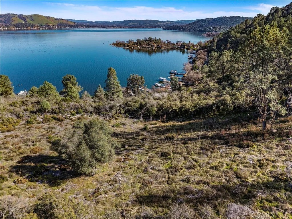 11390 Point Lakeview
