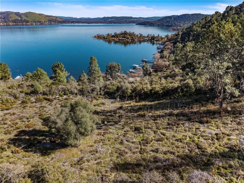 11390 Point Lakeview