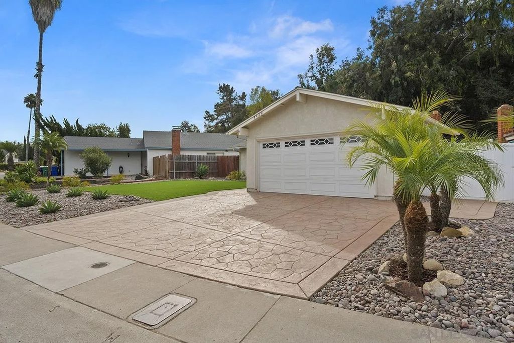 Photo of 4429 Robbins St, San Diego, CA 92122 (MLS # 260011982)