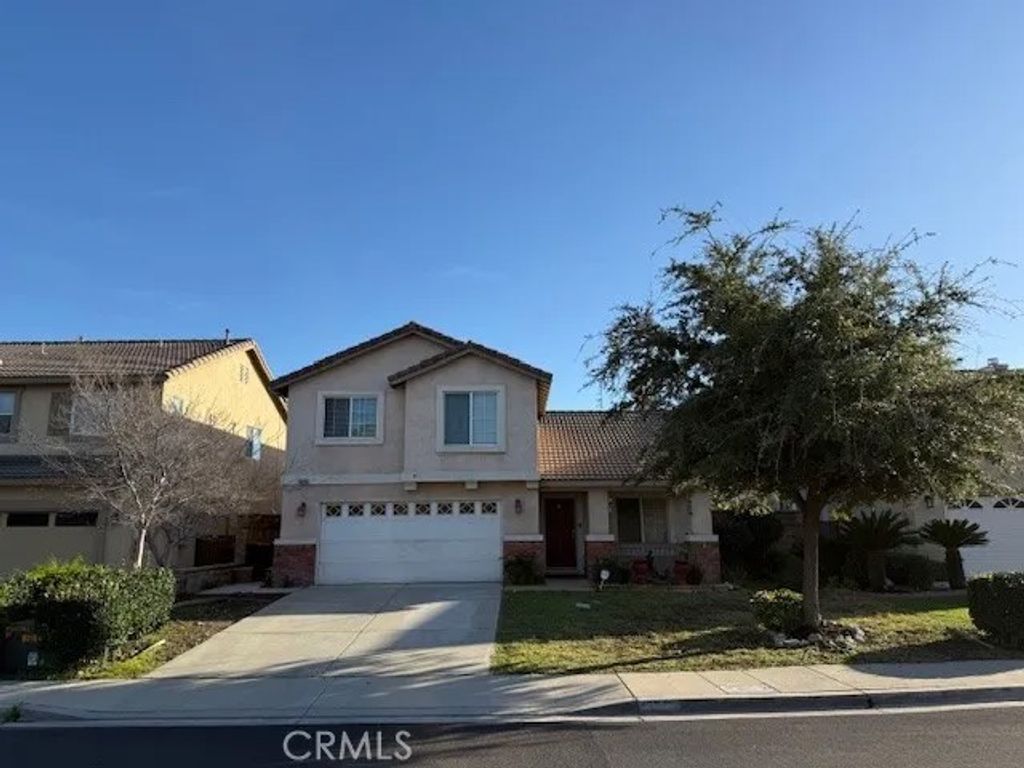 Photo of 15345 Bellflower Lane, Fontana, CA 92336 (MLS # CV26072029)