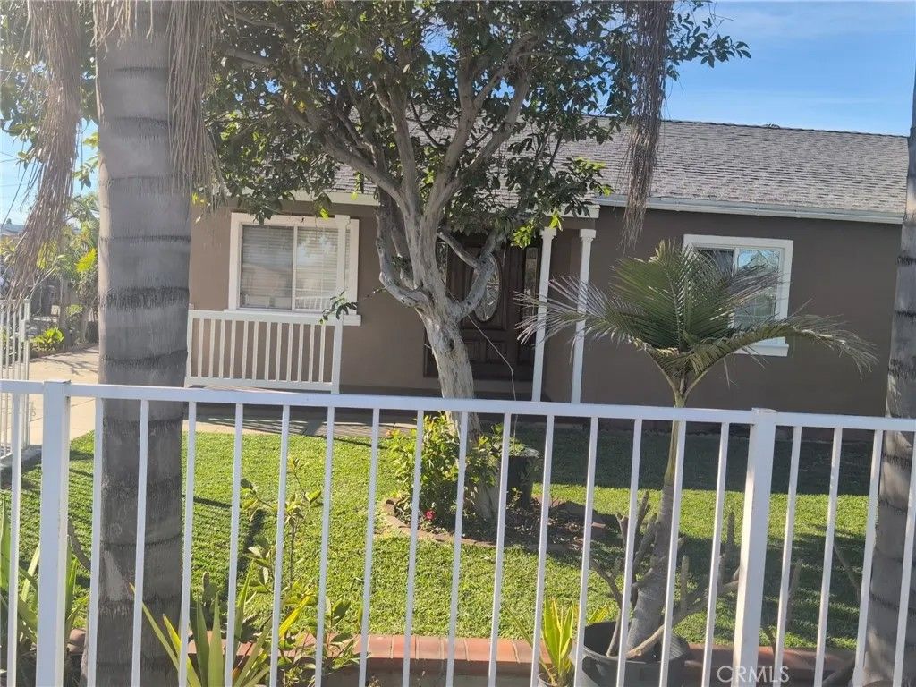 Photo of 10915 Carmenita Rd, Whittier, CA 90605 (MLS # MB26009407)