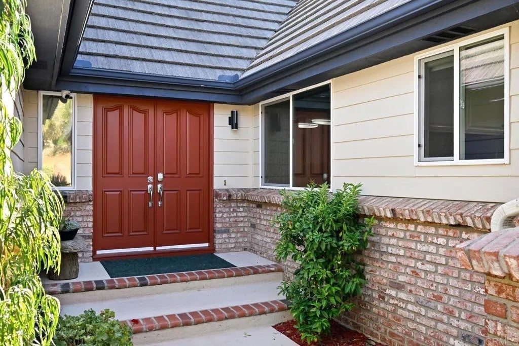 1118 Orangewood Drive