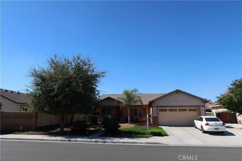 Photo of 1884 Glow Pointe, San Jacinto, CA 92582 (MLS # HD25218514)