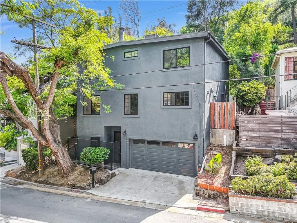 Photo of 3735 Division Street, Los Angeles, CA 90065 (MLS # SR25239006)
