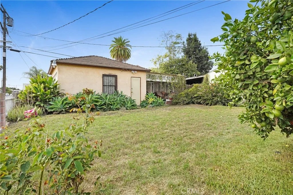 358 E 104th