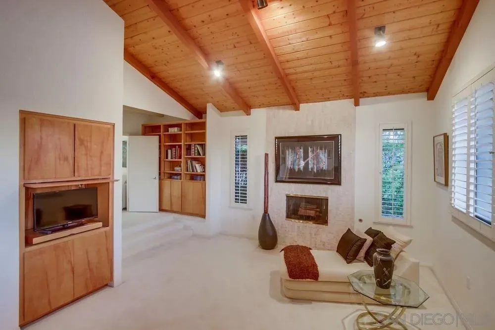 Poway, California 92064, United States, 5 Bedrooms Bedrooms, ,5 BathroomsBathrooms,Residential,Active,134200