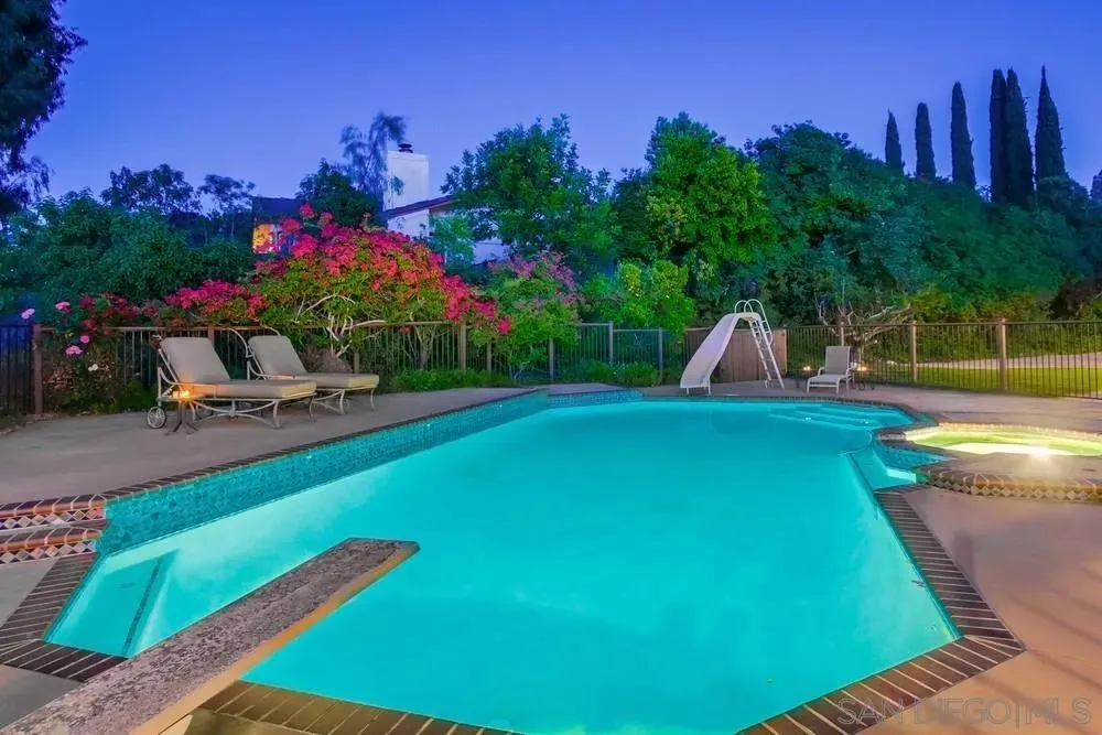 Poway, California 92064, United States, 5 Bedrooms Bedrooms, ,5 BathroomsBathrooms,Residential,Active,134200