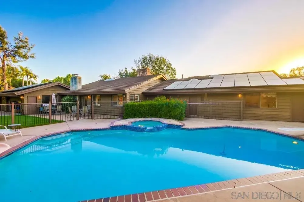 Poway, California 92064, United States, 5 Bedrooms Bedrooms, ,5 BathroomsBathrooms,Residential,Active,134200