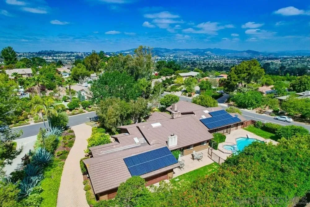 Poway, California 92064, United States, 5 Bedrooms Bedrooms, ,5 BathroomsBathrooms,Residential,Active,134200