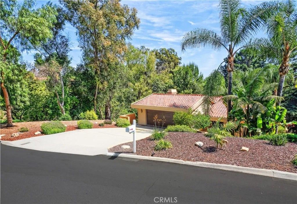 Photo of 6616 Via Colinita, Rancho Palos Verdes, CA 90275 (MLS # PV26065880)