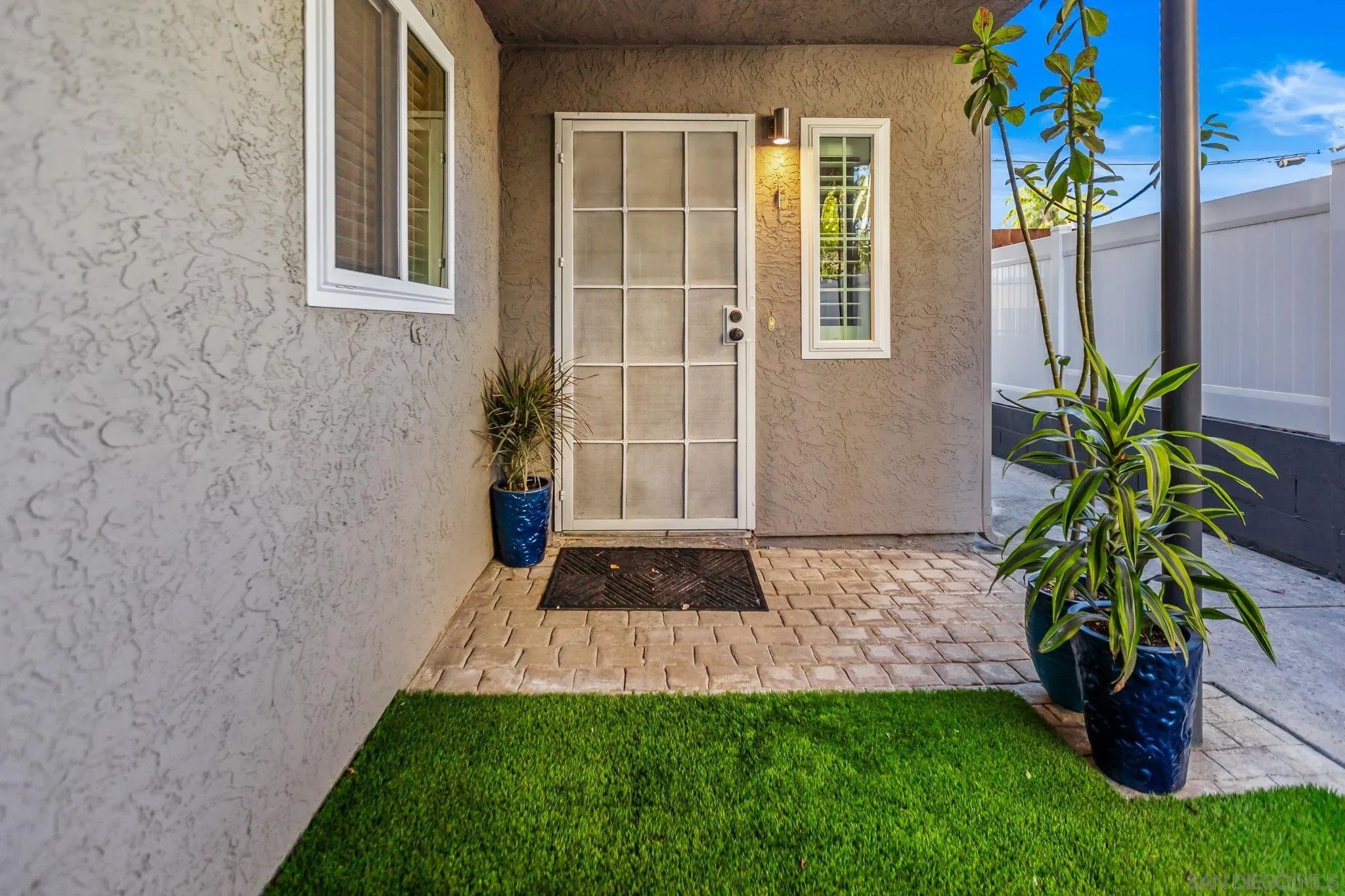 3922 Albatross St. 1