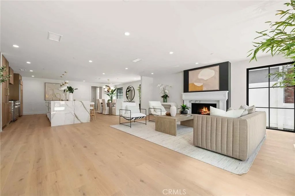 214 Abalone Avenue