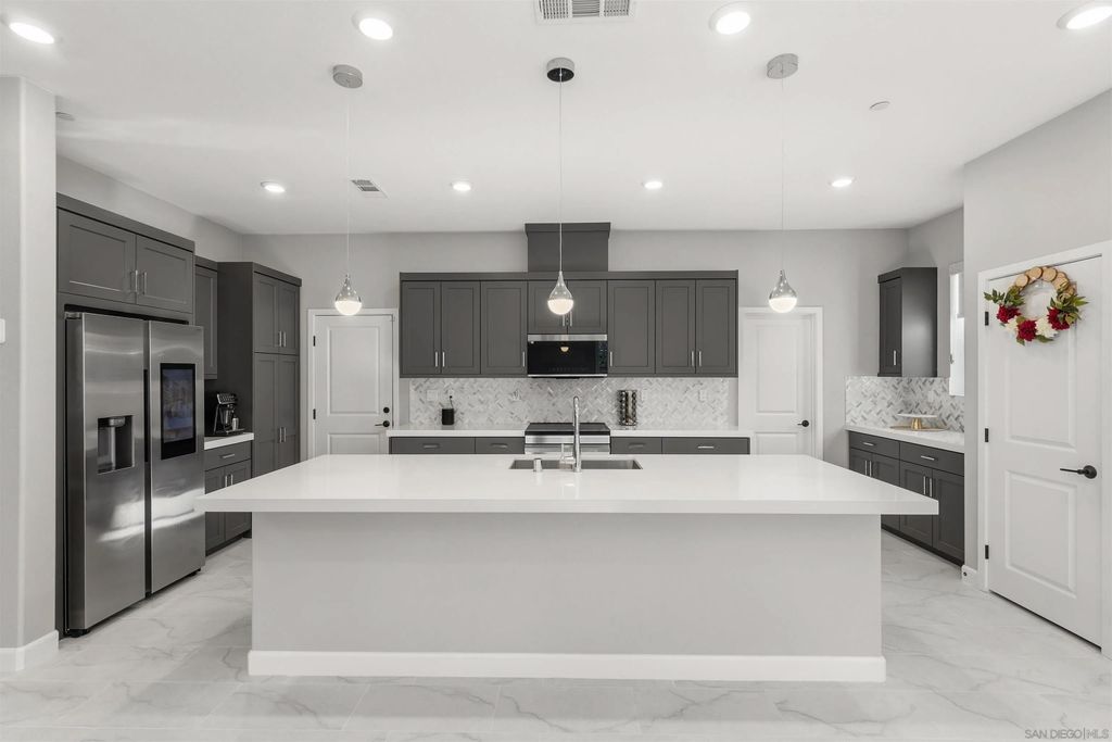 Photo of 12124 Riley Ln, San Diego, CA 92128 (MLS # 260002210)