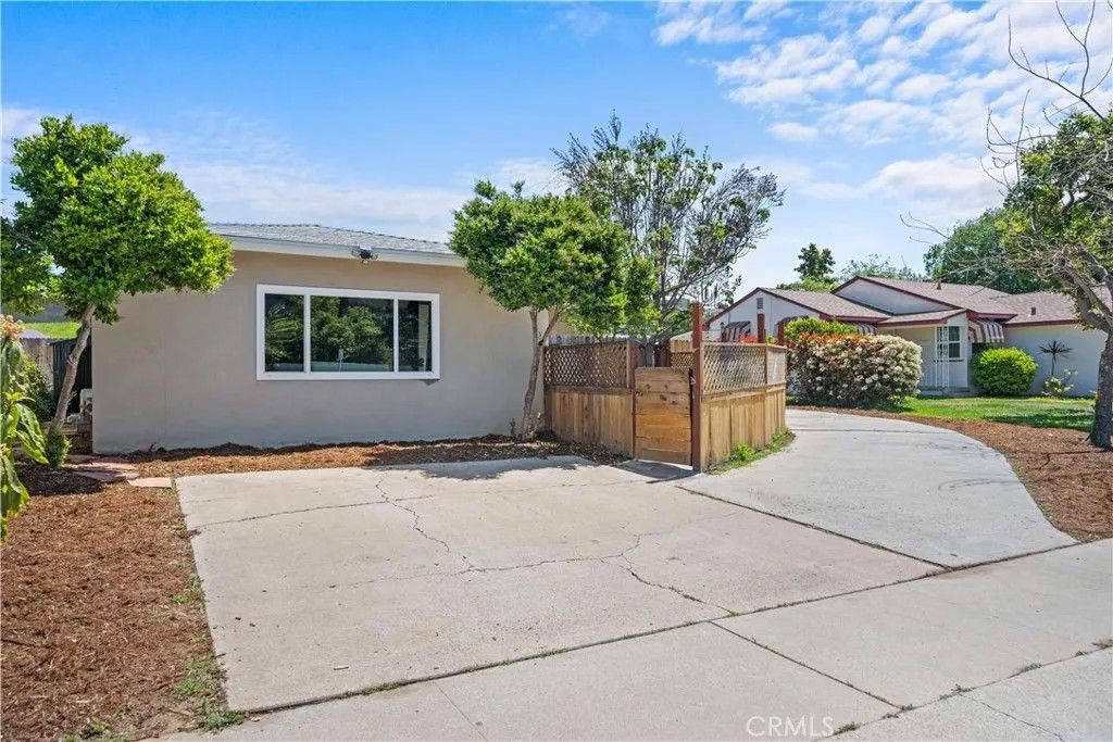 Photo of 6533 Crawford St, San Diego, CA 92120 (MLS # SW25269900)