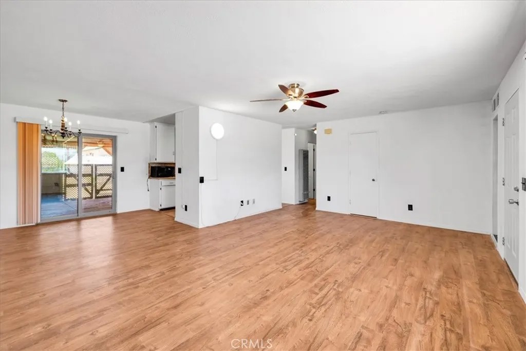 61945 Grand View Circle