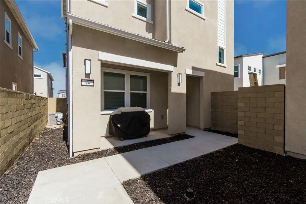 Photo of 74 Dudley, Irvine, CA 92618 (MLS # NP26060195)