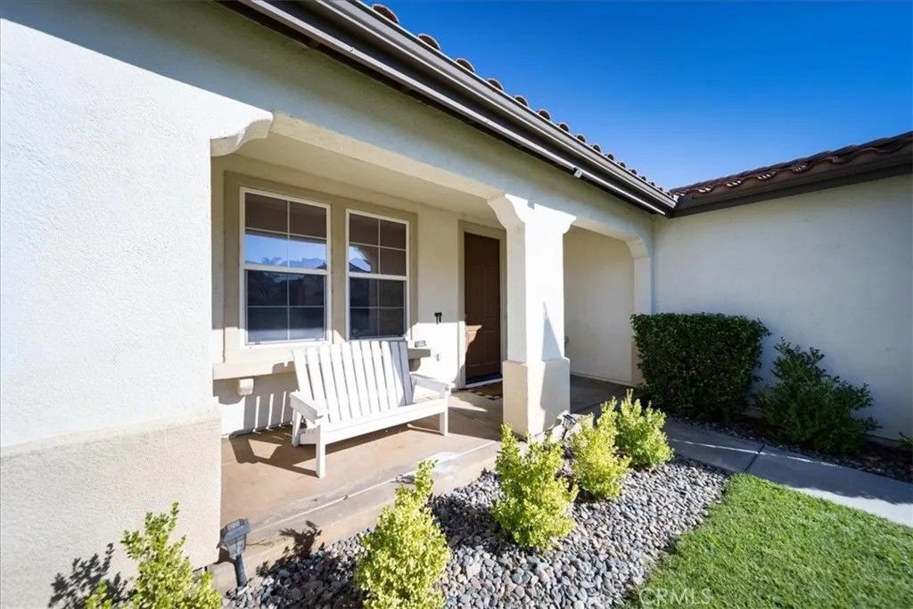 Photo of 32366 Whispering Willow Dr, Lake Elsinore, CA 92532 (MLS # SW26058944)