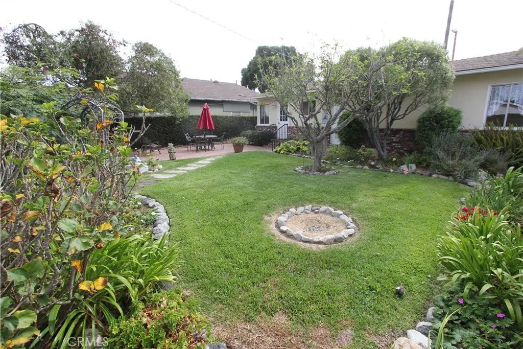1729 Lake
