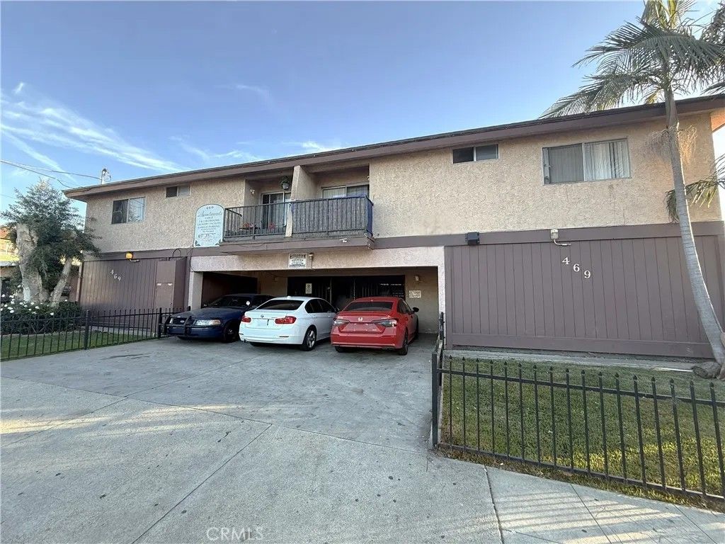 Photo of 469 W Oliver Street #3, San Pedro, CA 90731 (MLS # SB26045183)