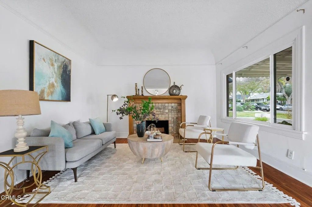 Photo of 1255 N Dominion Avenue, Pasadena, CA 91104 (MLS # P1-25798)