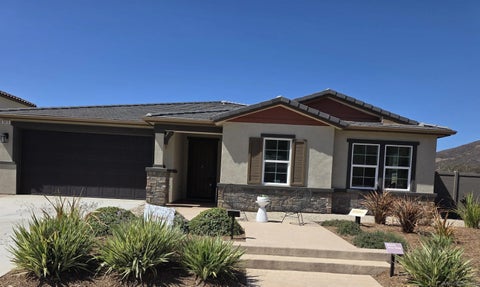 Photo of 3419 Foxley Drive, Escondido, CA 92027 (MLS # 260023263)