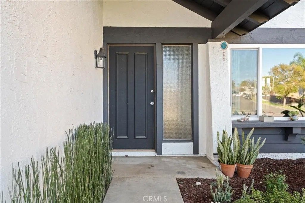 Photo of 1051 Nottingham, Corona, CA 92878 (MLS # IG26053145)