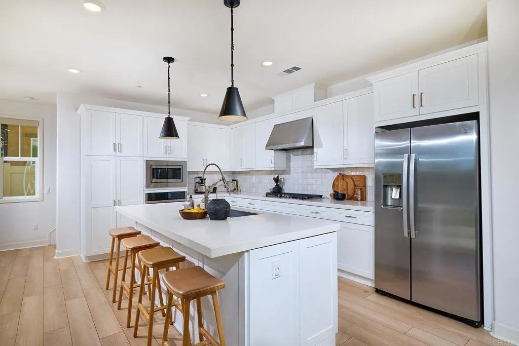 6683 AGAVE CIRCLE