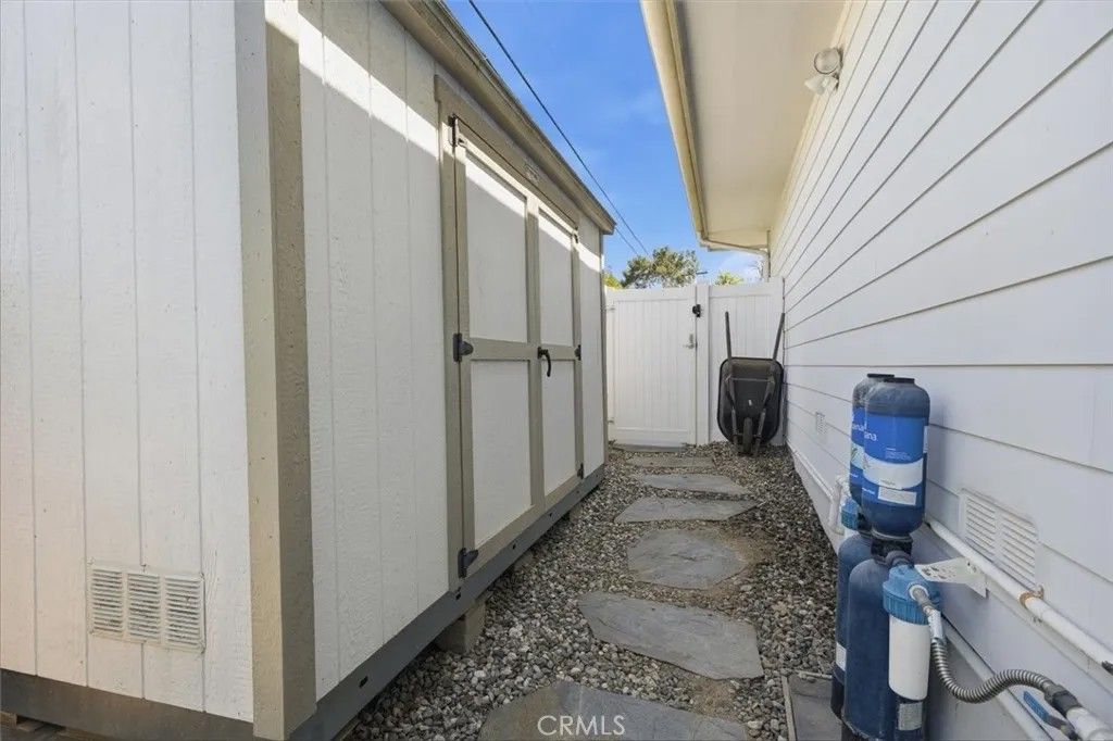 Photo of 19 Sunnyfield Dr, Rolling Hills Estates, CA 90274 (MLS # PV26078341)