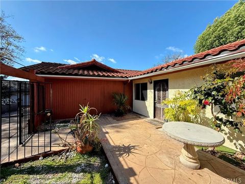 4792 Beaumont La Mesa CA 91941