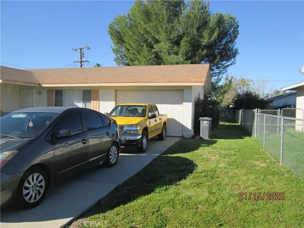 Photo of 721 S Santa Fe St, Hemet, CA 92543 (MLS # SW26013645)
