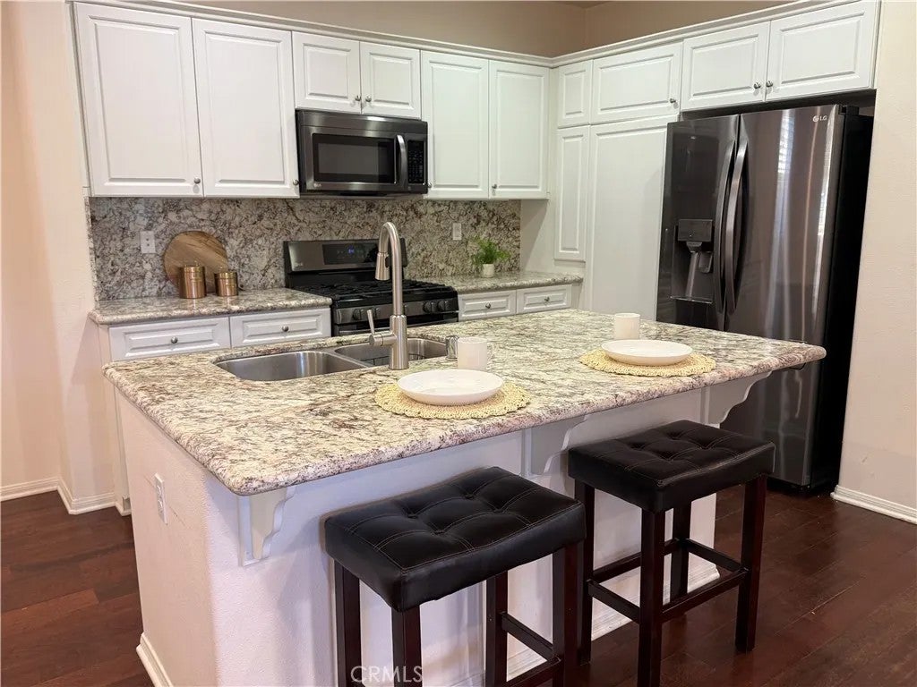 2937 Palmera Lane