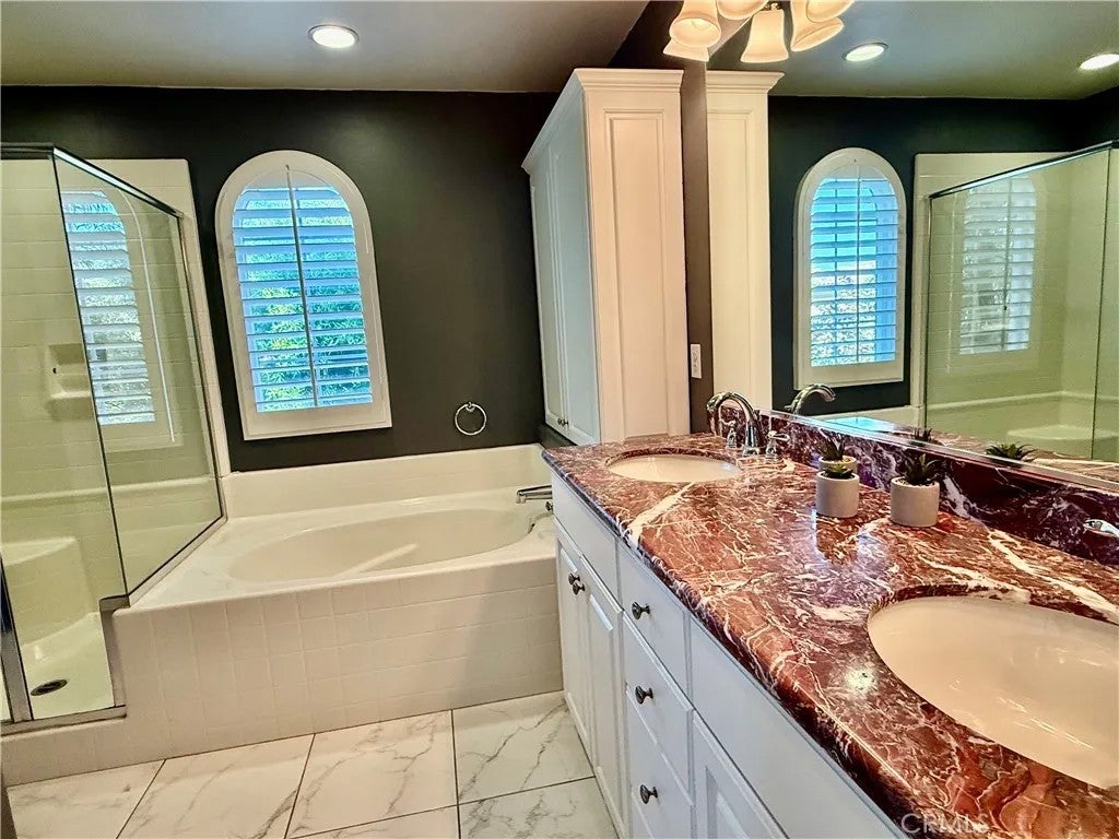 2937 Palmera Lane