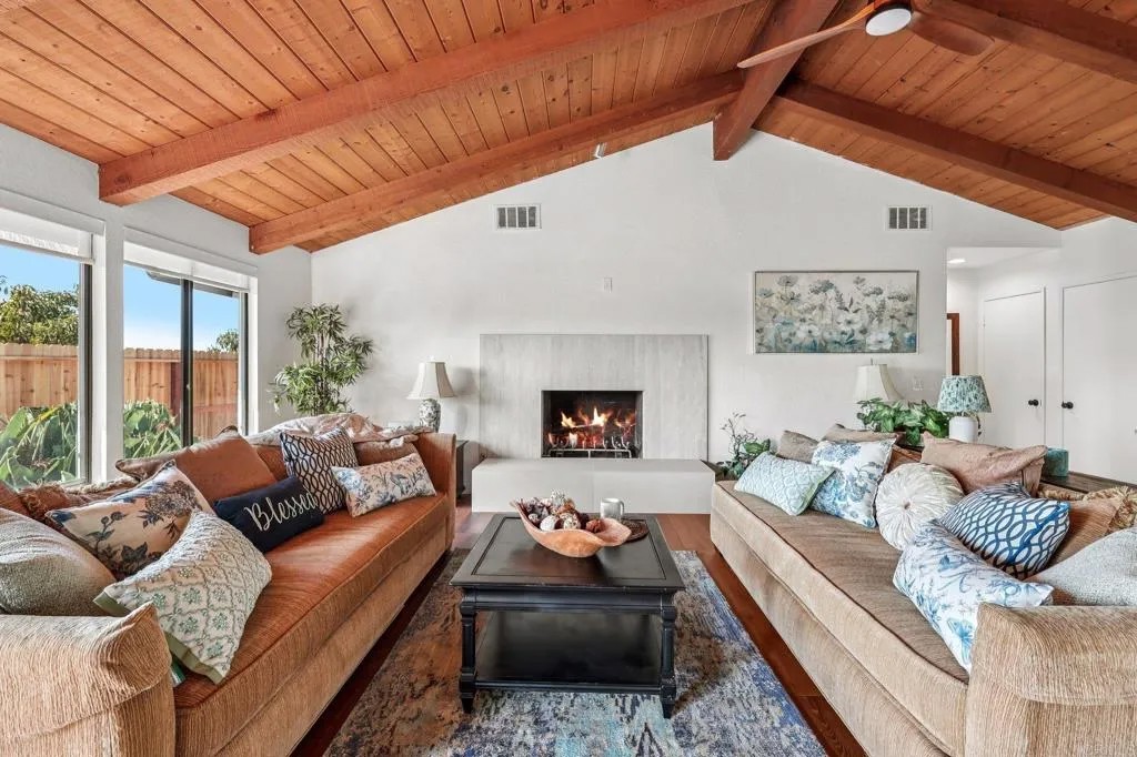 2918 Los Campos Drive