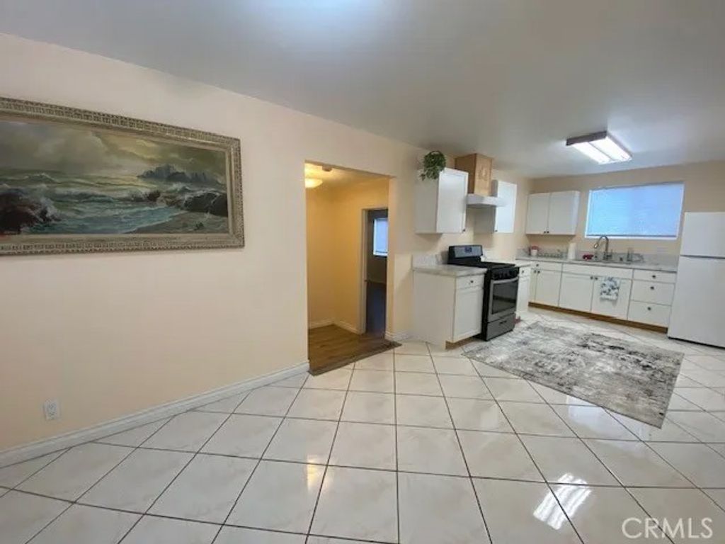 Photo of 2728 Mayfield AVE #B, La Crescenta, CA 91214 (MLS # GD26096682)