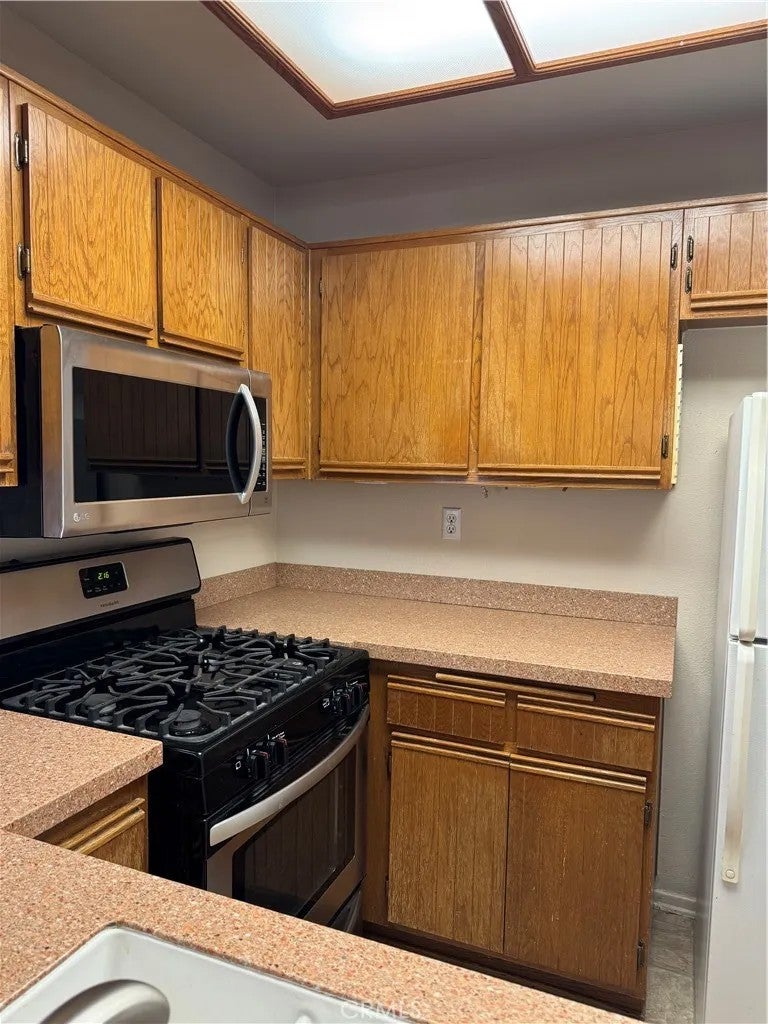 23709 Del Monte Drive 232