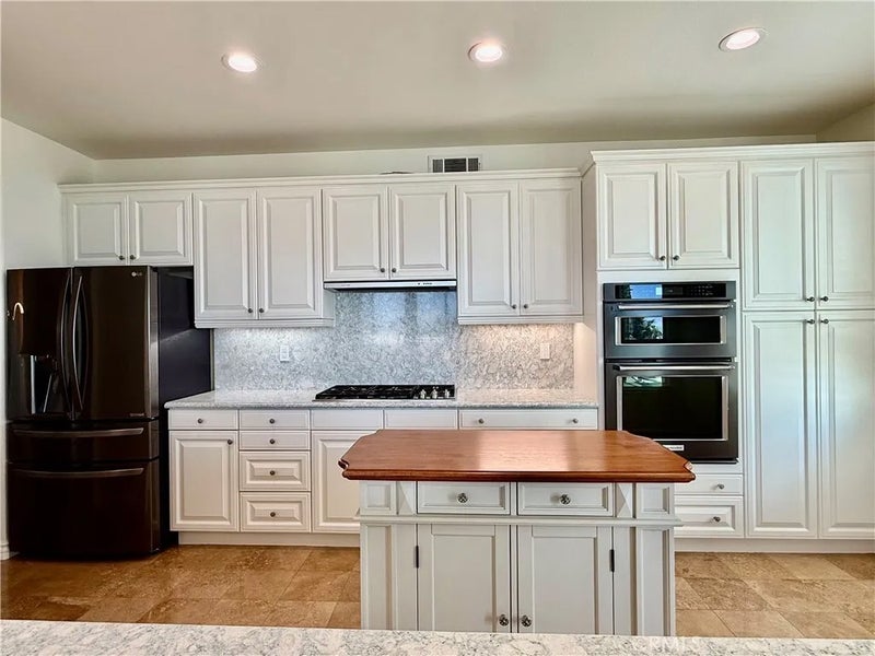 1000 E Ocean Boulevard 416