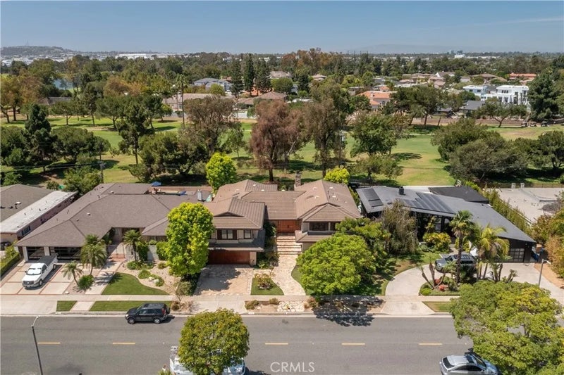 4004 Country Club