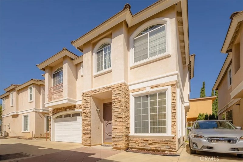 868 S Golden West