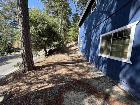 Tiny photo for 30582 Ferndale Dr, Running Springs, CA 92382 (MLS # 250043118)