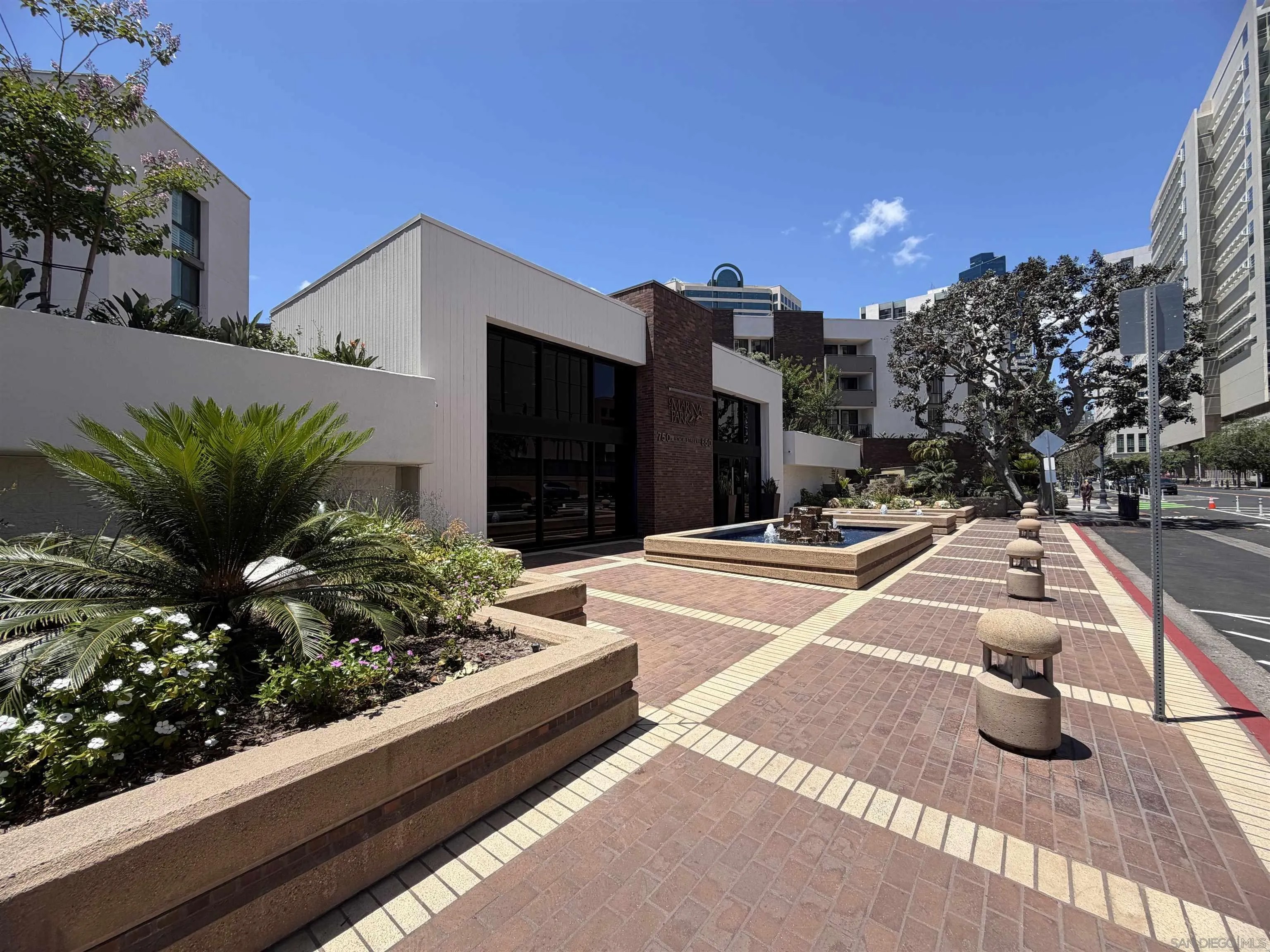 750 State St 425