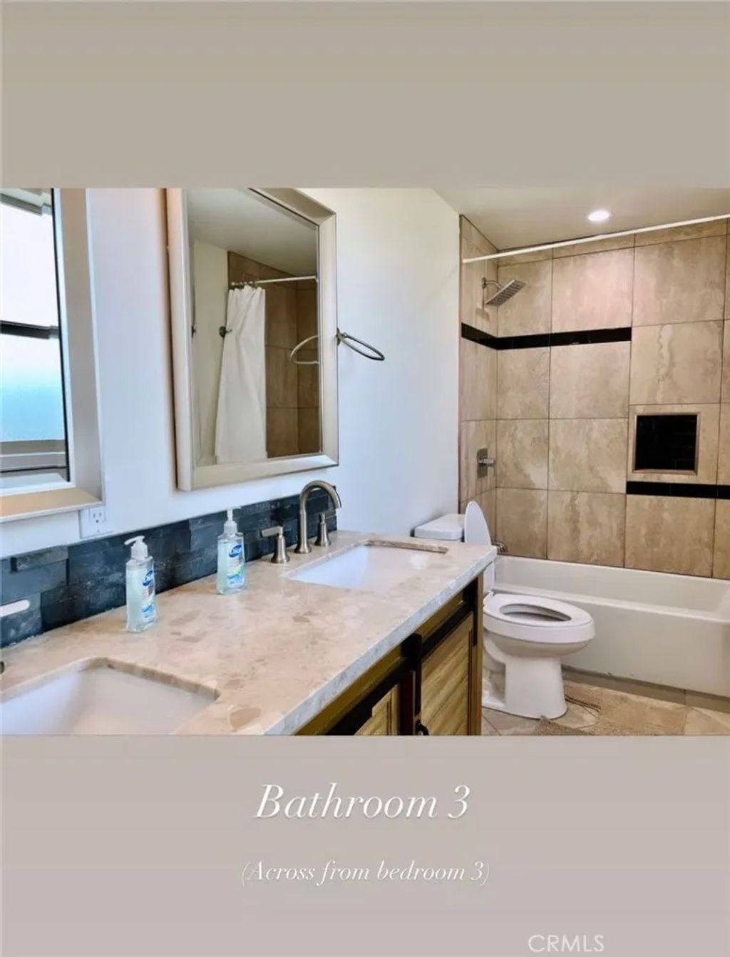 Photo of 1013 E La Palma, Inglewood, CA 90301 (MLS # SR26079670)